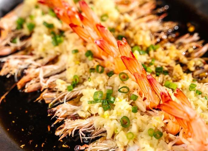 蒜头煮海鲜，鲜上加鲜还养生？-图1