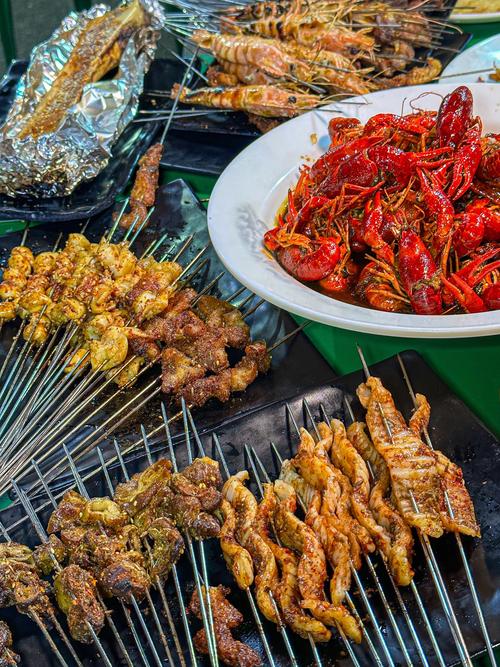 海鲜烧烤必点清单，生蚝扇贝外，还有哪些神仙吃法？-图1