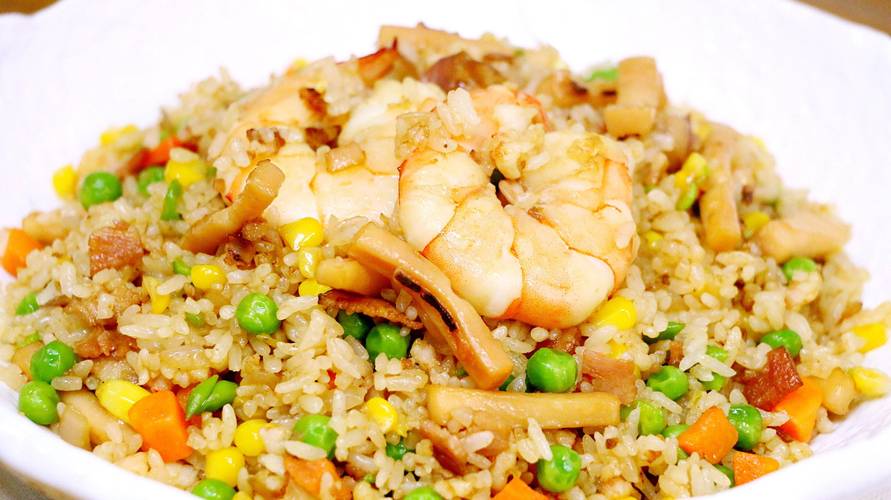 广东海鲜炒饭怎么做才好吃？-图1