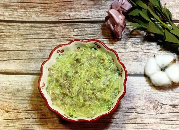 一岁多宝宝辅食，小白菜怎么做好吃又营养？-图1