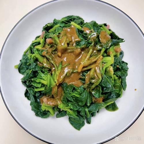 油焖菠菜的做法大全家常-图3