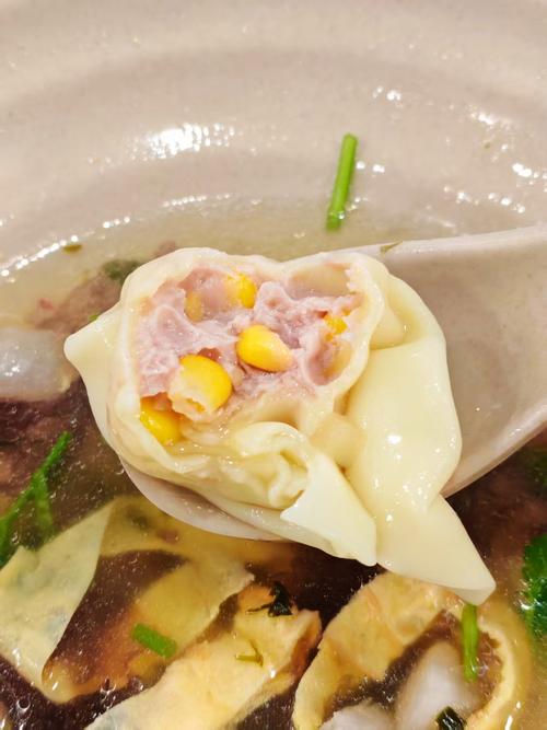 肉馅馄饨可以放海鲜吗-图1