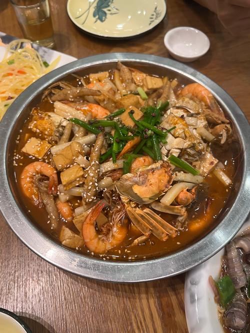 牛肉海鲜锅怎么做？家常做法有哪些？-图1