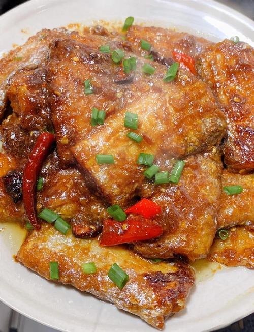 糖醋带鱼的家常做法窍门-图1