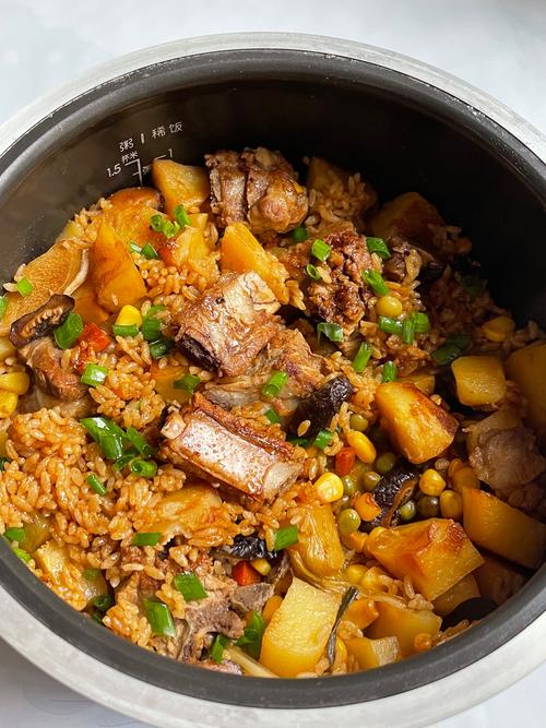 土豆焖饭怎么做才好吃？-图2