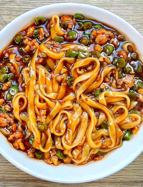 家常卤肉面条怎么做？-图1