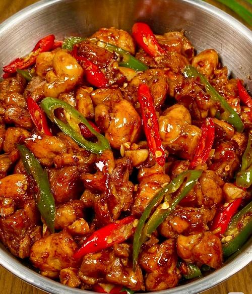 辣子鸡丁的家常做法视频-图2