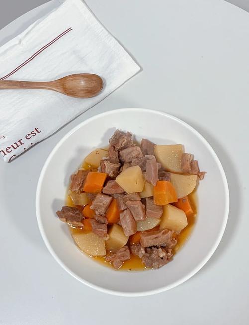 牛肉萝卜怎么做才够鲜香入味？-图1