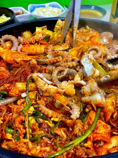 八爪鱼锅巴，海鲜与锅巴怎么搭？-图1