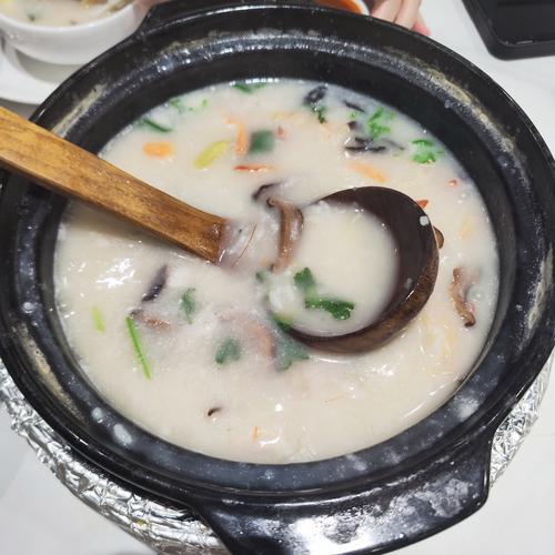 海鲜香菇粥怎么做？简单家常做法有哪些？-图1