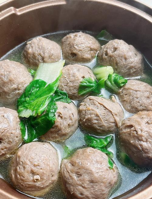 牛肉丸子怎么做才Q弹有嚼劲？-图3