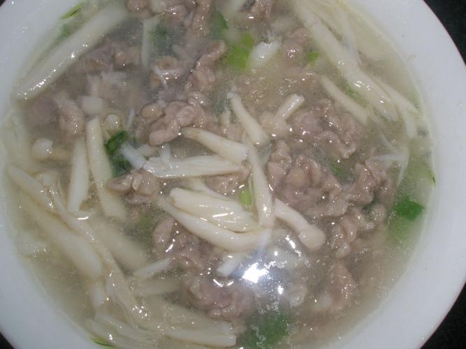 海鲜菇猪肉怎么做最下饭？-图3