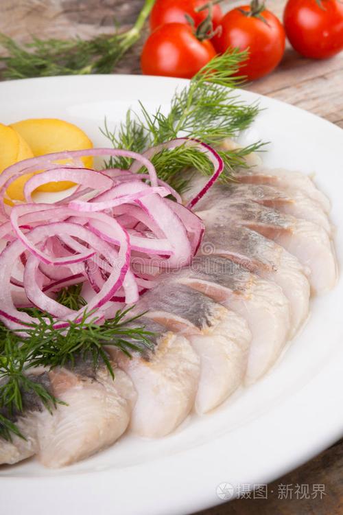 海鲜能放洋葱一起煮吗？-图2