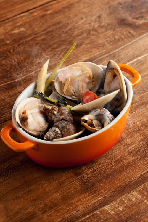 海鲜开水煮还是凉水煮-图1