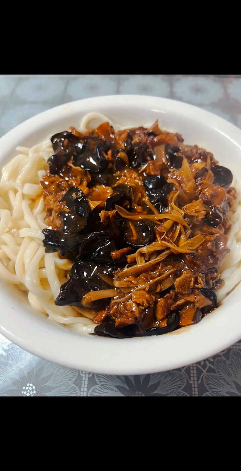 老北京打卤面家常做法有何秘诀？-图1