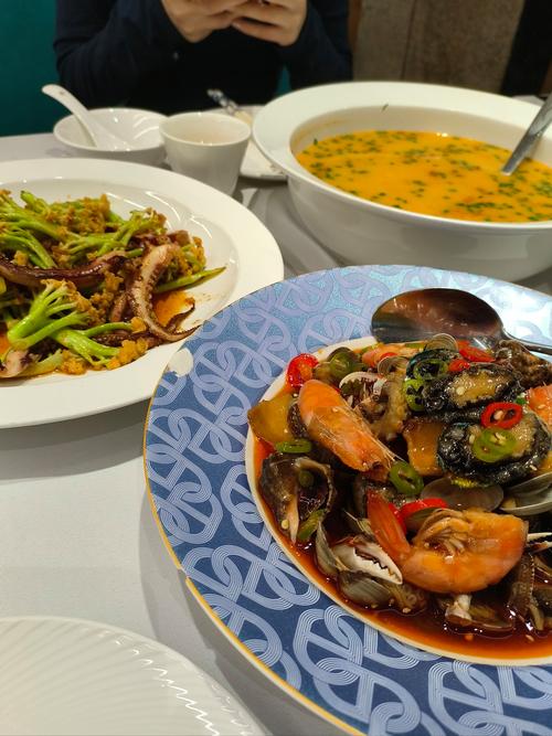 佳木斯小船海鲜有何独特之处？-图1