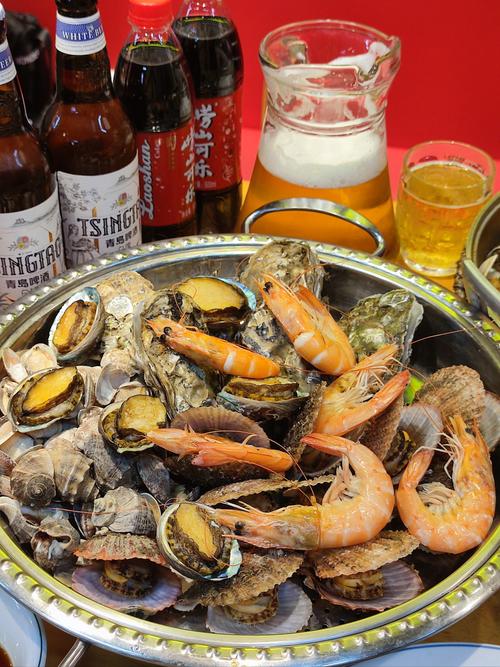 啤酒配海鲜会中毒吗？-图1