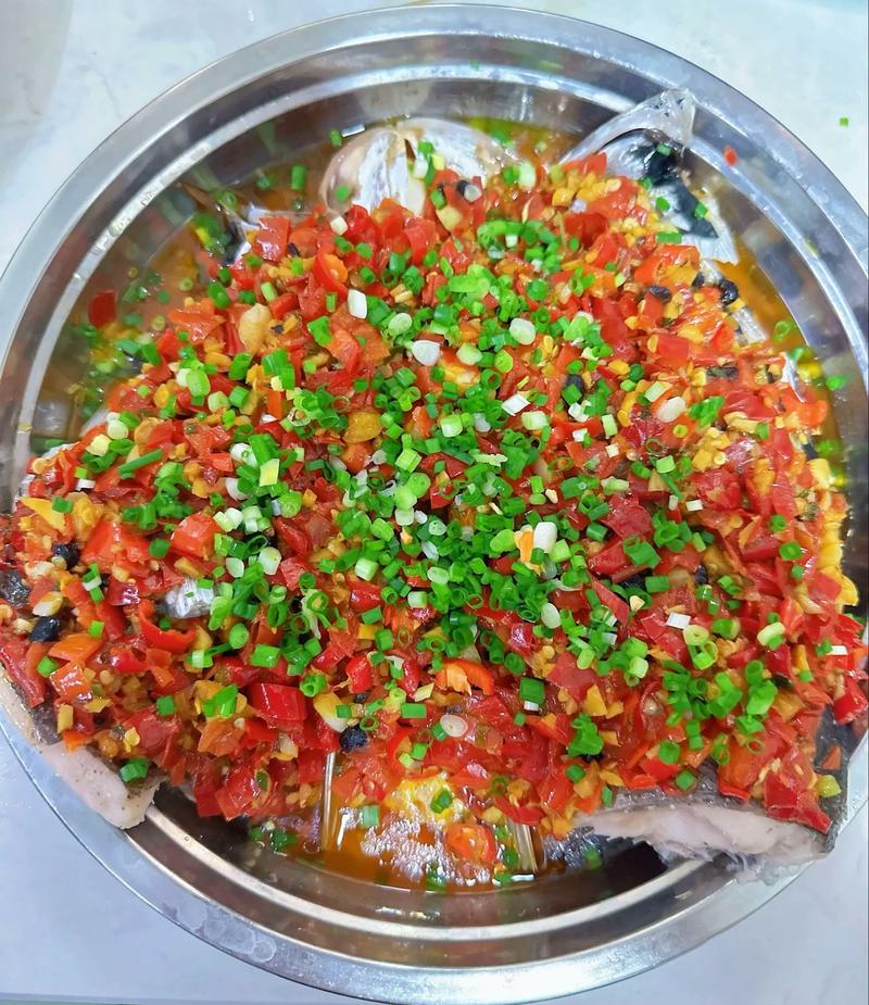 剁椒鱼头家常做法有哪些？-图1