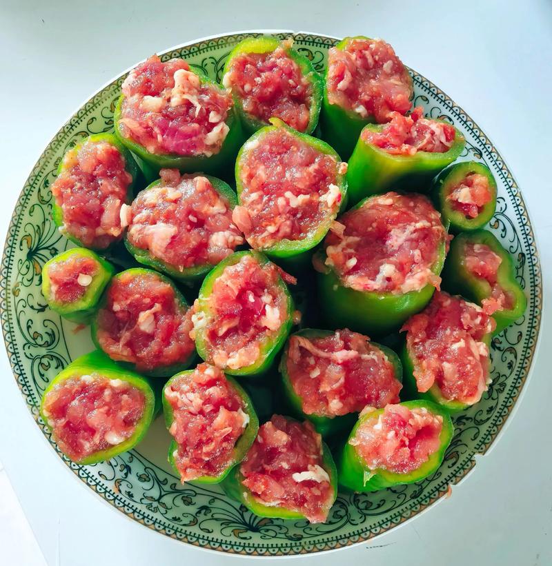 肉馅虎皮尖椒怎么做才入味?-图1 肉馅虎皮尖椒怎么做才入味?-图1