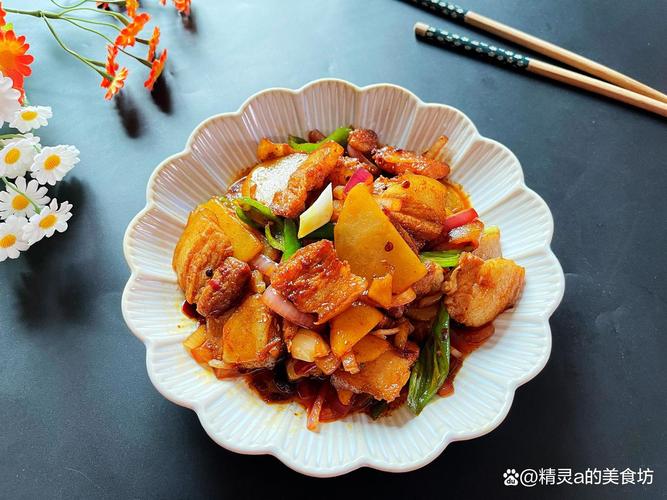 土豆片回锅肉怎么做才够香？-图2