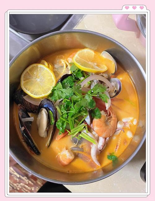 海鲜清汤火锅底的做法-图3 海鲜清汤火锅底的做法-图3