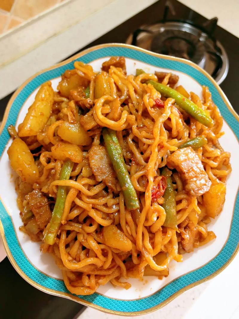 土豆豆角焖面怎么做才好吃？-图1