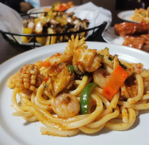 海鲜鸡蛋乌冬面怎么做？-图1