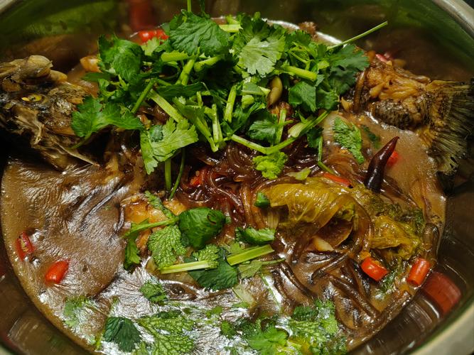 家常煲鱼全家爱？炖鱼秘诀是什么？-图2