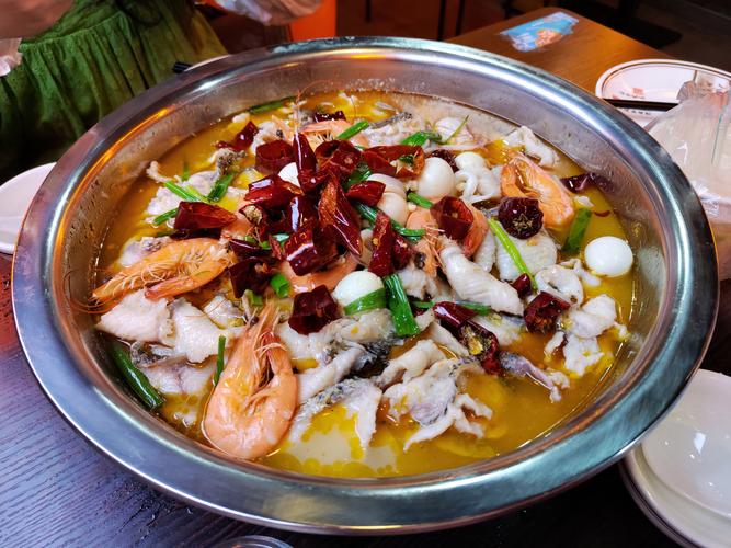 水煮海鲜大杂烩的图片-图1