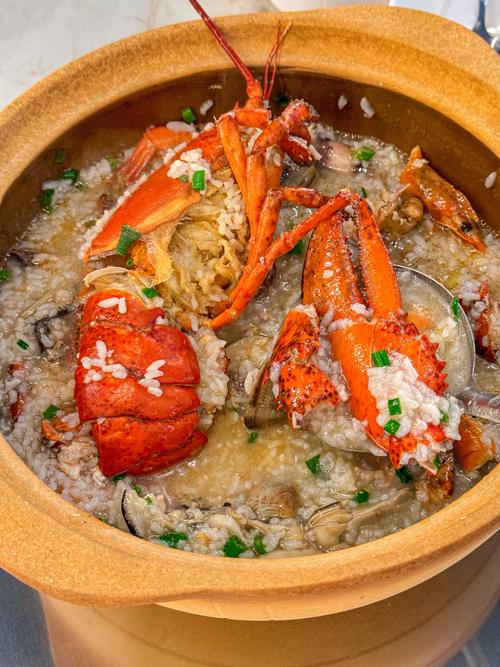 海鲜龙虾粥怎么做才鲜嫩？-图1