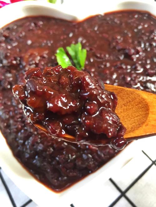 九个月宝宝黑米粥怎么煮更易消化？-图1