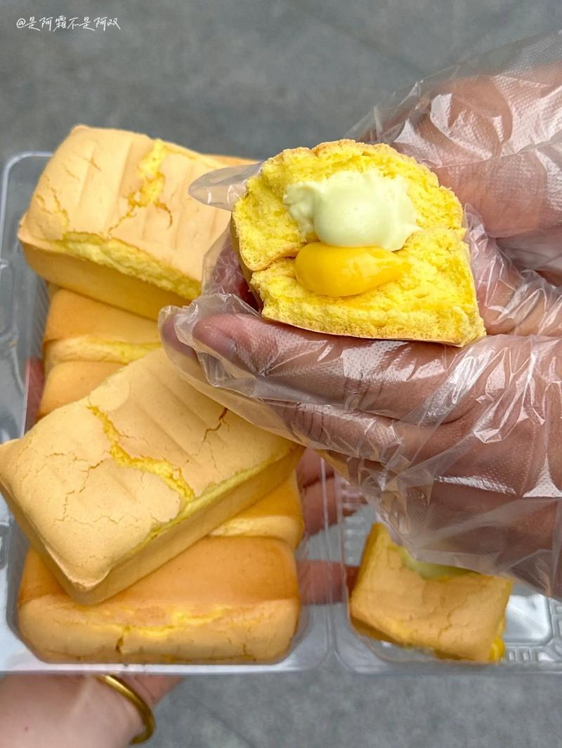 宝宝辅食牛油果鸡蛋糕怎么做？-图2