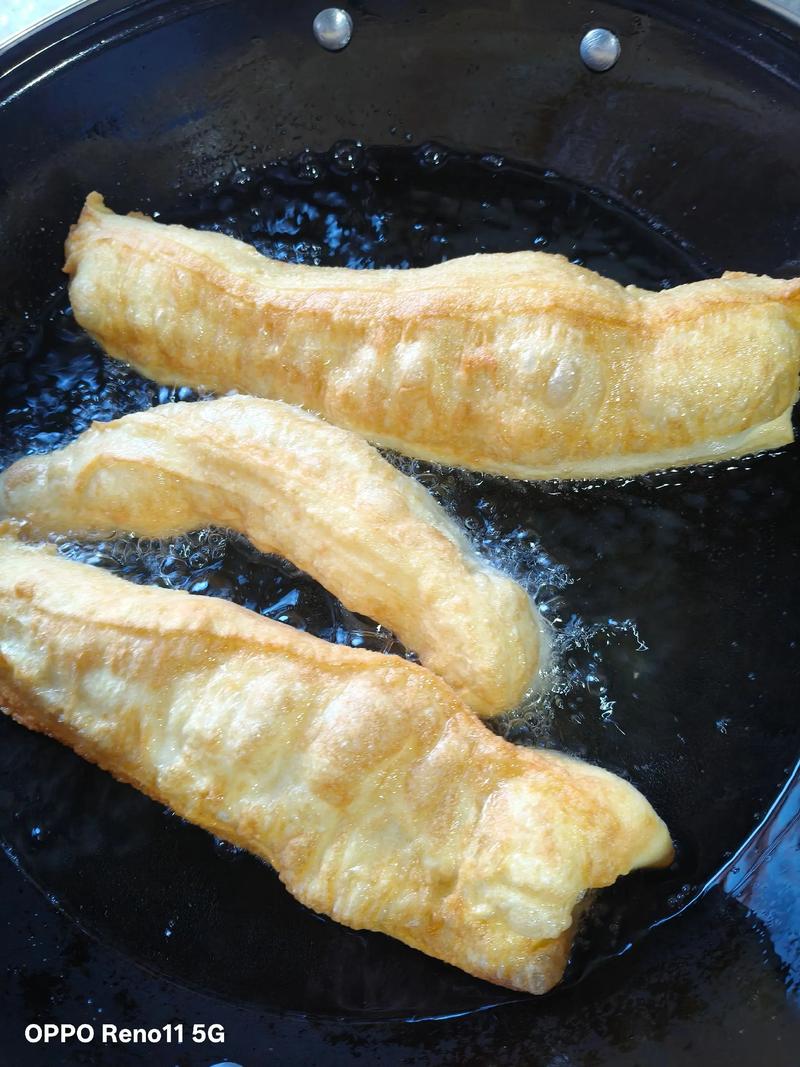 家常油条全家福？怎么炸出酥脆？-图3