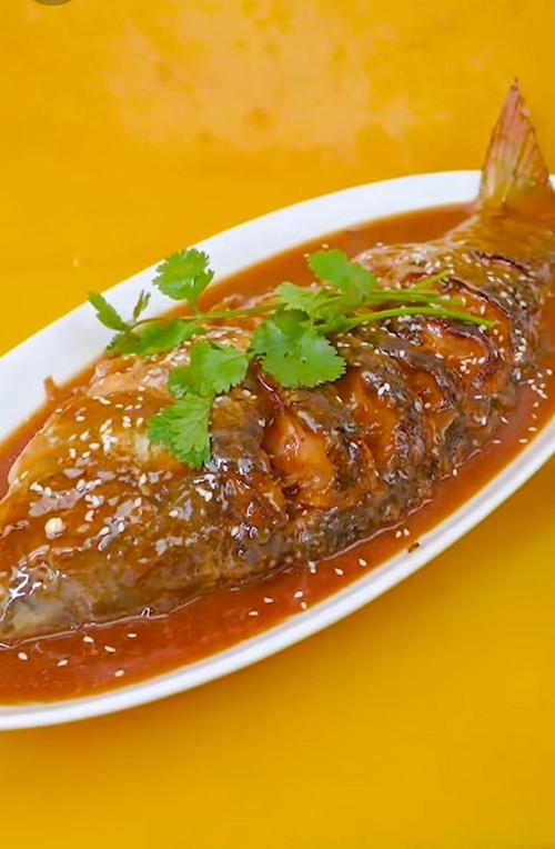 家常炖鱼怎么炖更入味？-图2