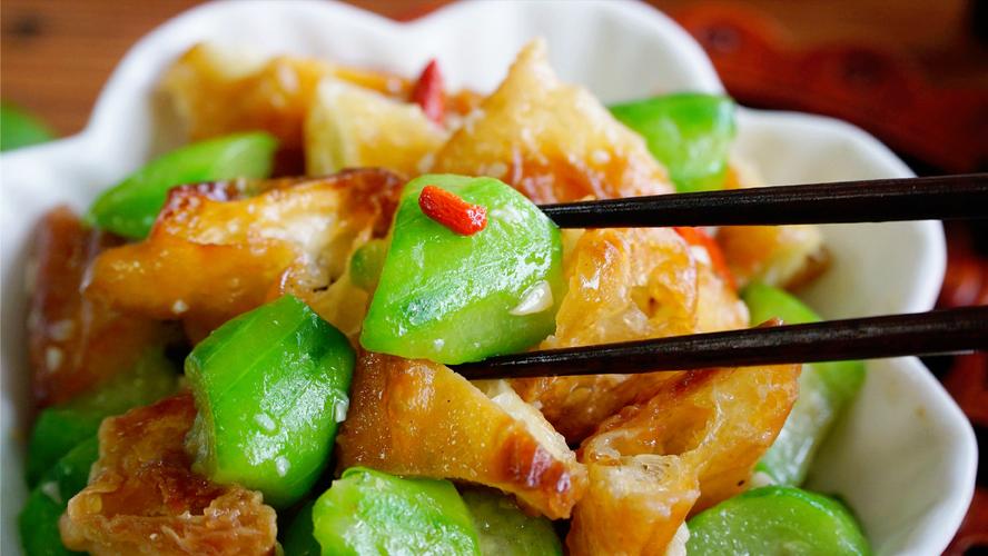 八月份家常菜有哪些清爽开胃的选择？-图1