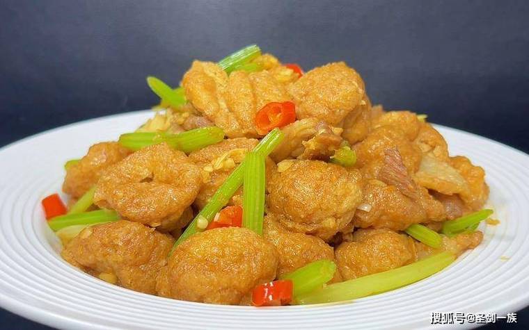 八月份家常菜有哪些清爽开胃的选择？-图2