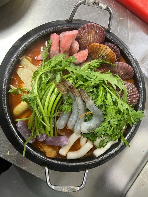 自制海鲜火锅家常做法有哪些小技巧？-图2