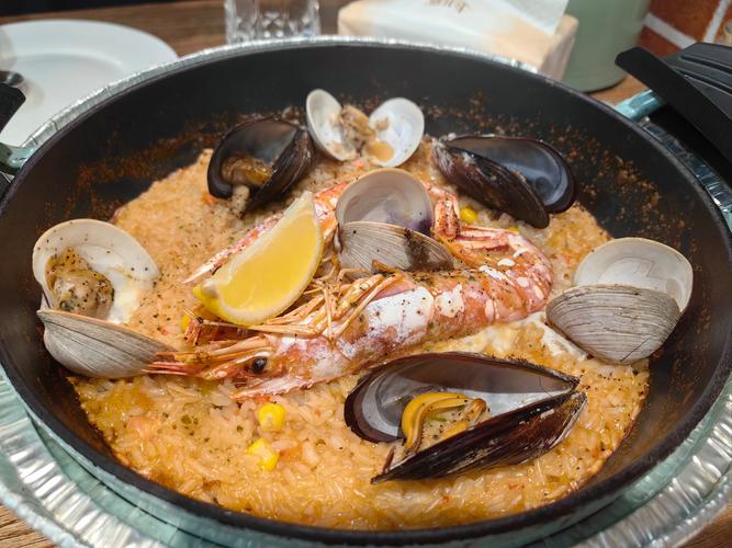 电饭锅能做出地道西班牙海鲜饭吗？-图1