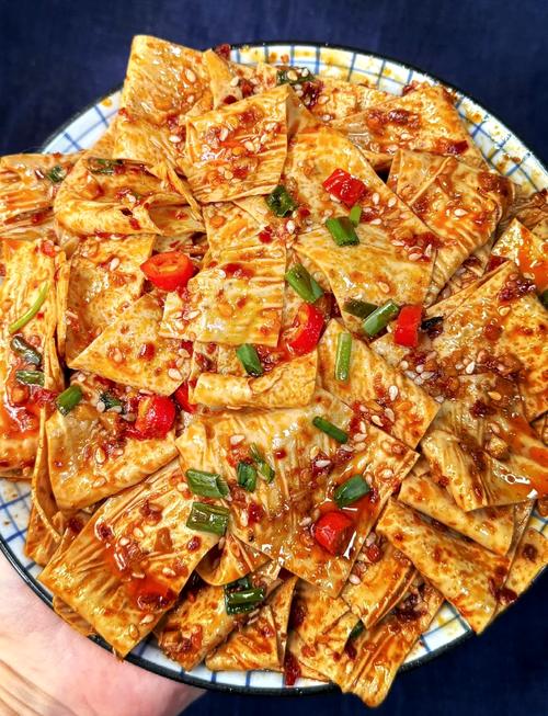 香辣家常豆腐皮怎么做才够味？-图2