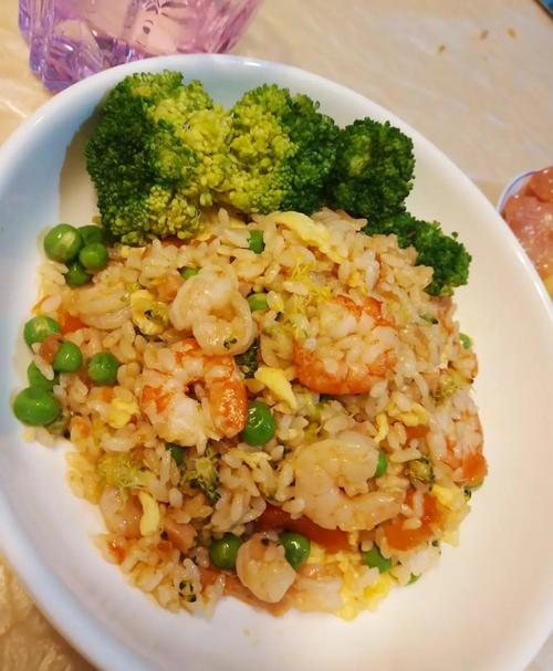 海鲜黄金炒饭图片大全，做法有哪些？-图2