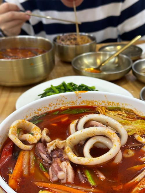 海鲜酱甜面酱做鱿鱼，鲜甜秘诀是什么？-图1