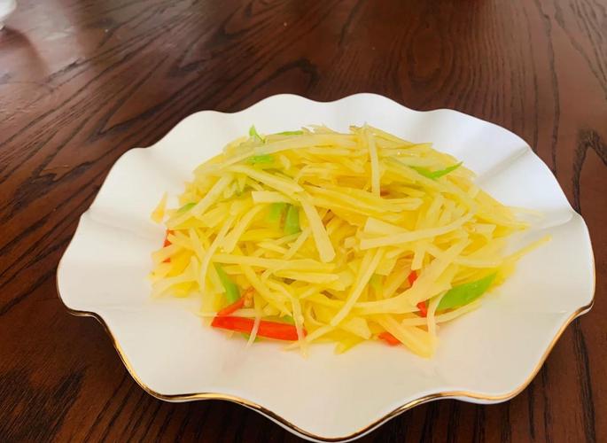 醋溜土豆丝家常做法关键在哪？-图3