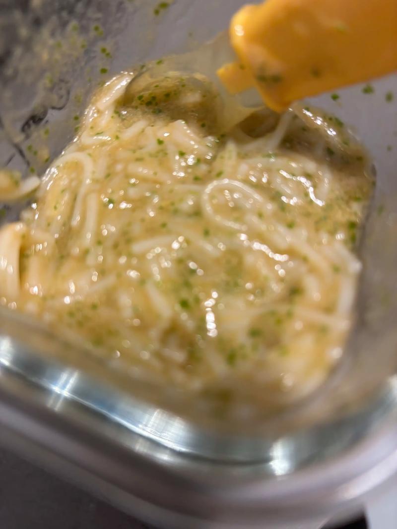 宝宝多大能吃肉松粉？-图1