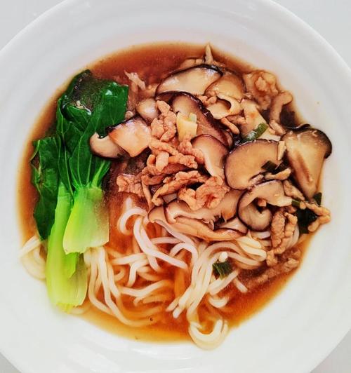 香菇海鲜面怎么做？家常做法有哪些？-图2