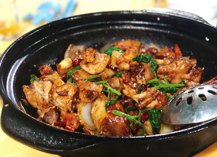 鸡煲王家常做法有哪些？-图1