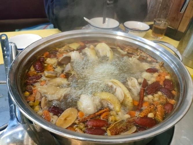 鸡煲王家常做法有哪些？-图2