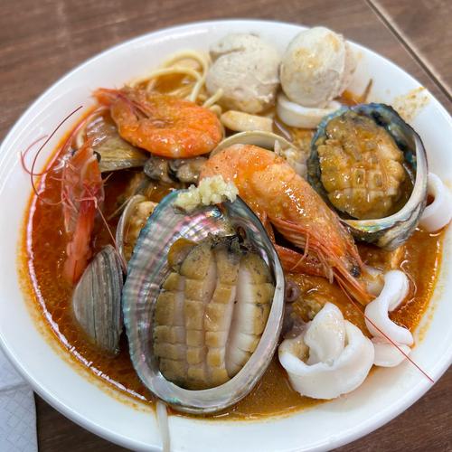 莆田海鲜卤面为何能龙虾鲍鱼齐聚?-图2 莆田海鲜卤面为何能龙虾鲍鱼齐聚?-图2