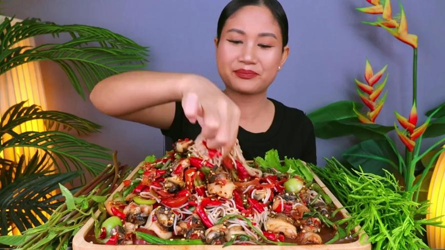 凉拌海鲜米线怎么做？-图3