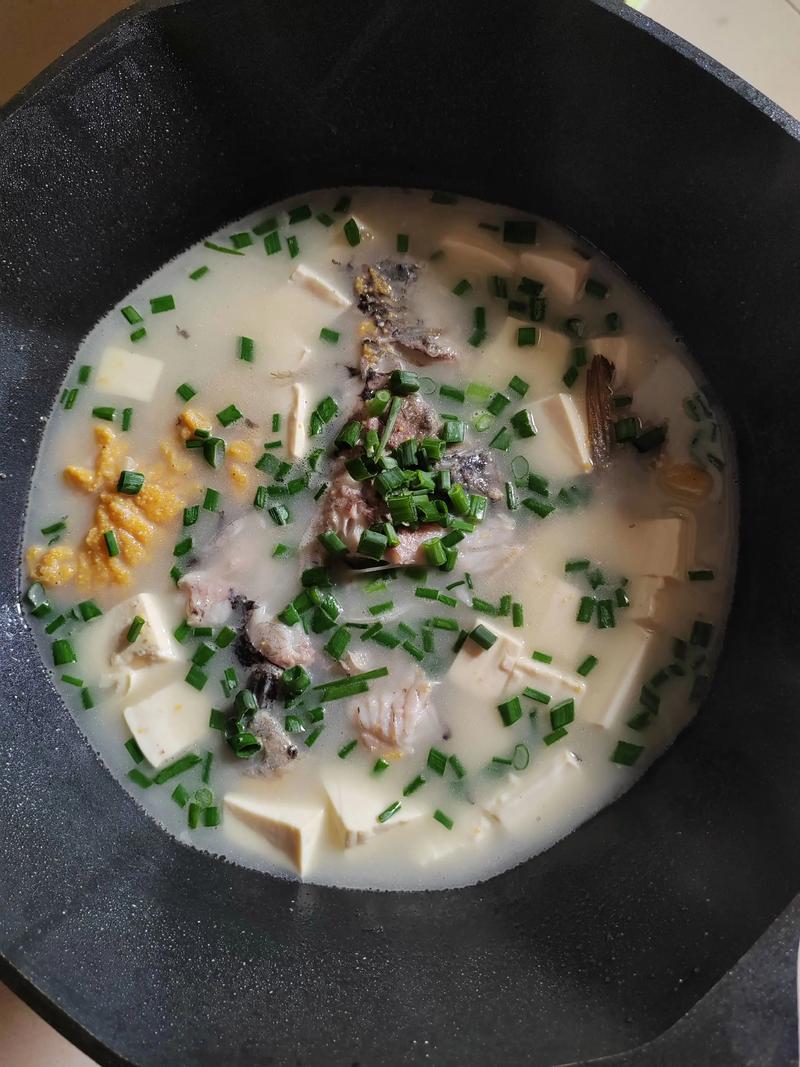 宝宝清炖鲫鱼汤怎么做？-图3