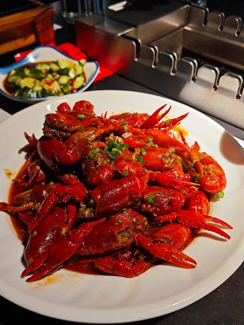 油焖小龙虾家常做法怎么做？-图1